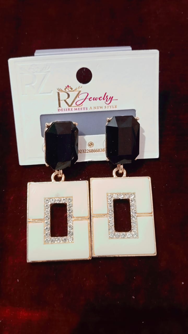 different item jewelary