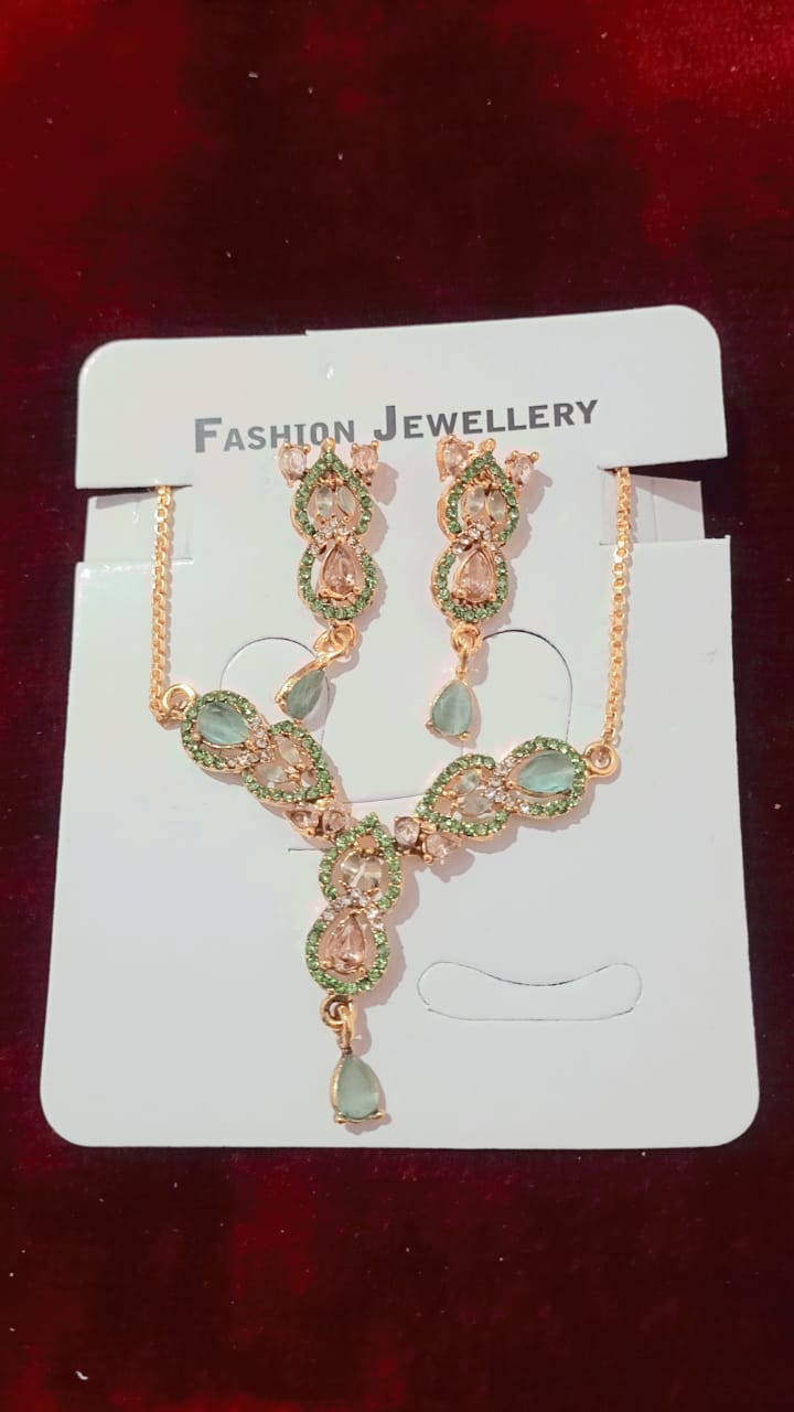 different item jewelary