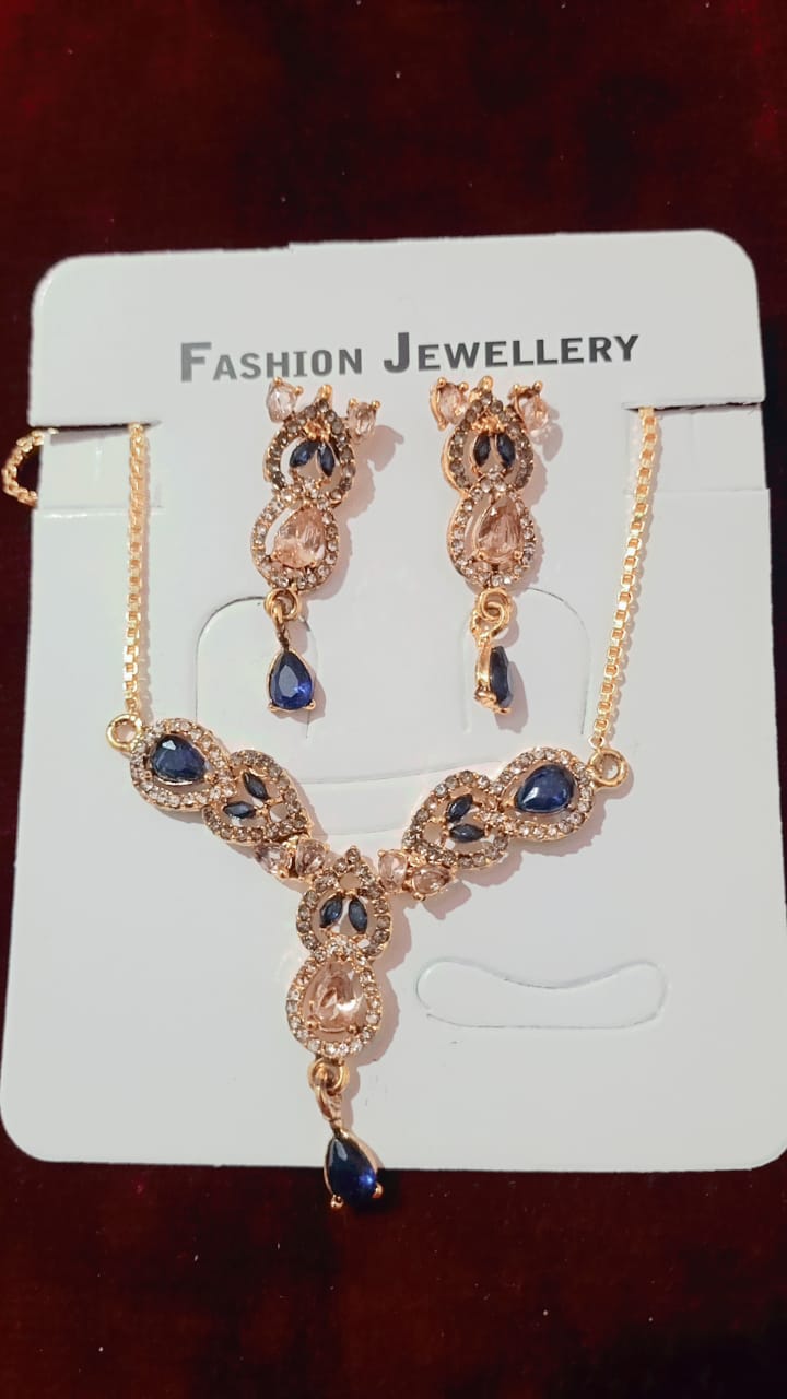 different item jewelary