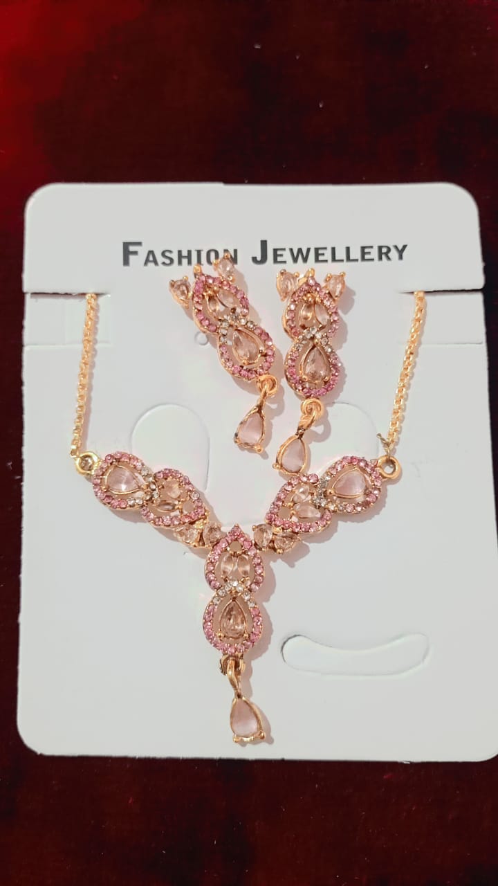 different item jewelary