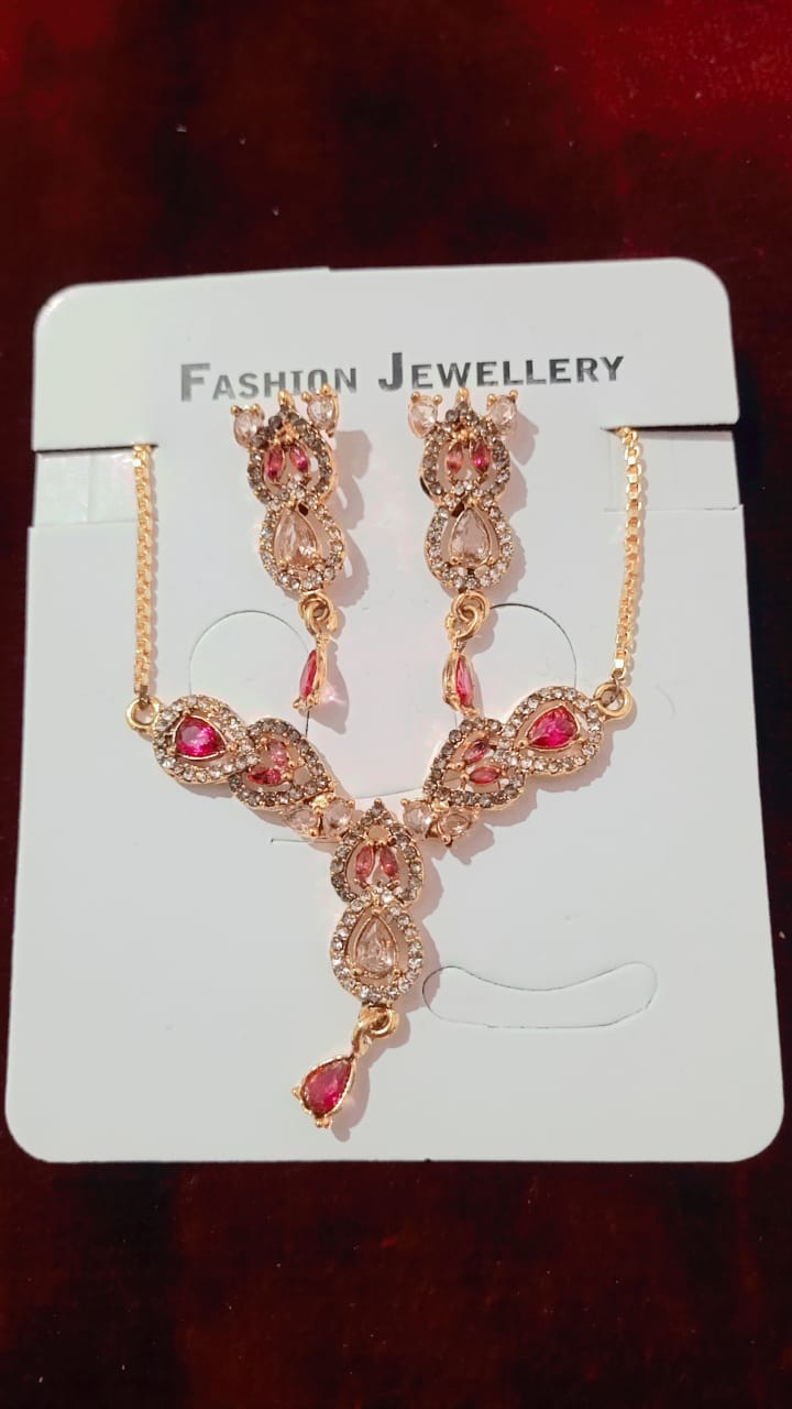 different item jewelary