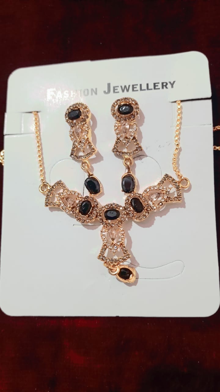 different item jewelary