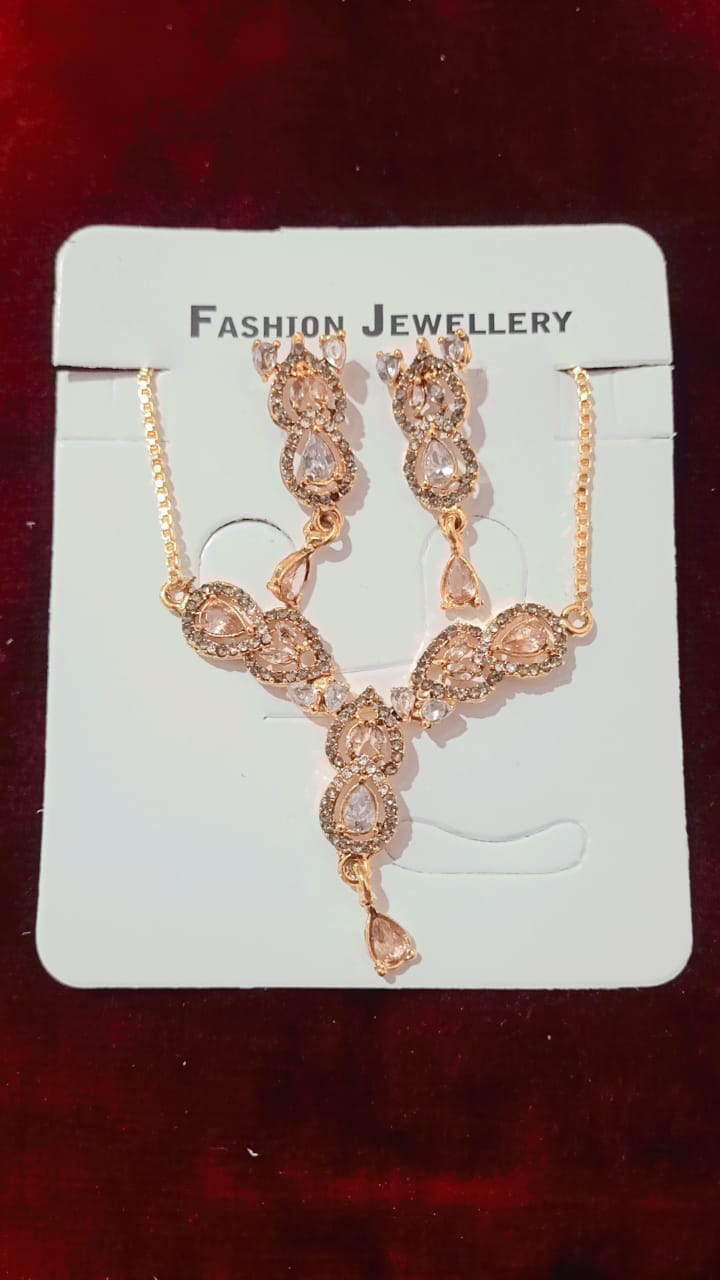 different item jewelary