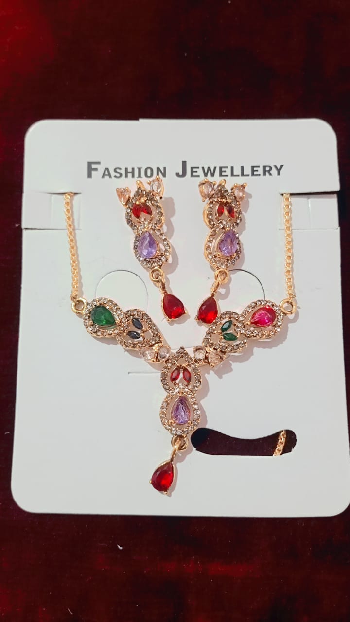 different item jewelary