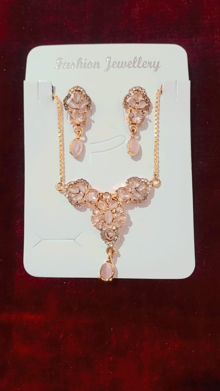 different item jewelary